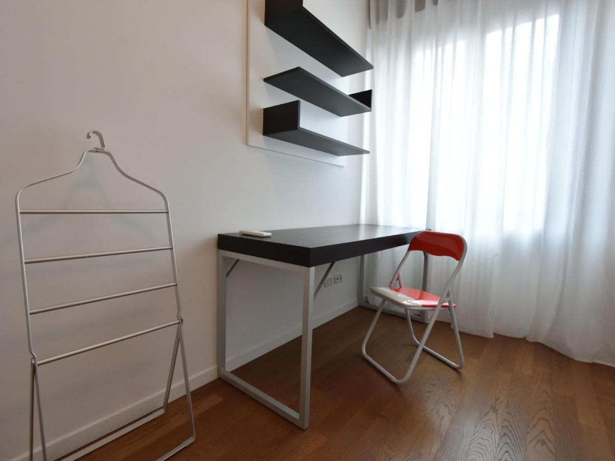 Apartment Corso Genova Apartment By Interhome ミラノ エクステリア 写真