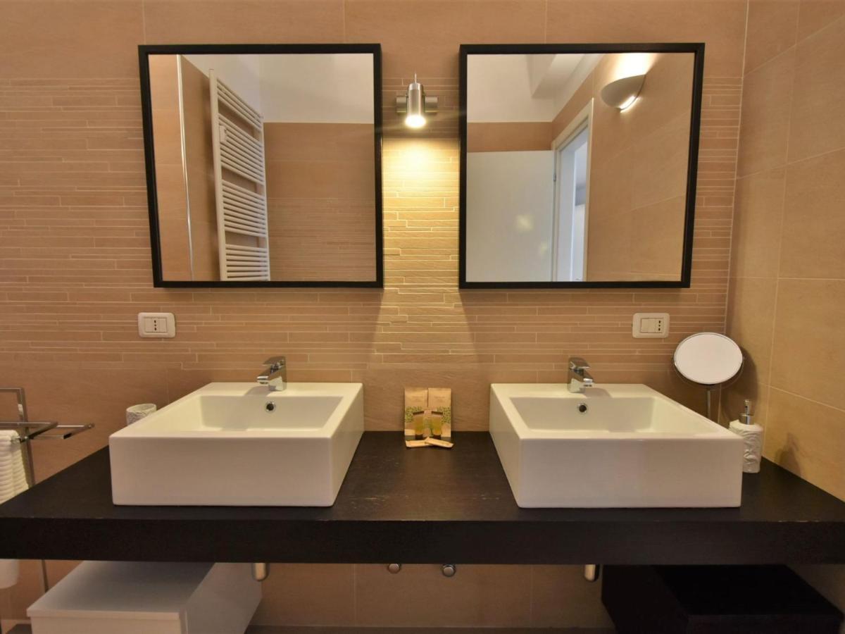 Apartment Corso Genova Apartment By Interhome ミラノ エクステリア 写真