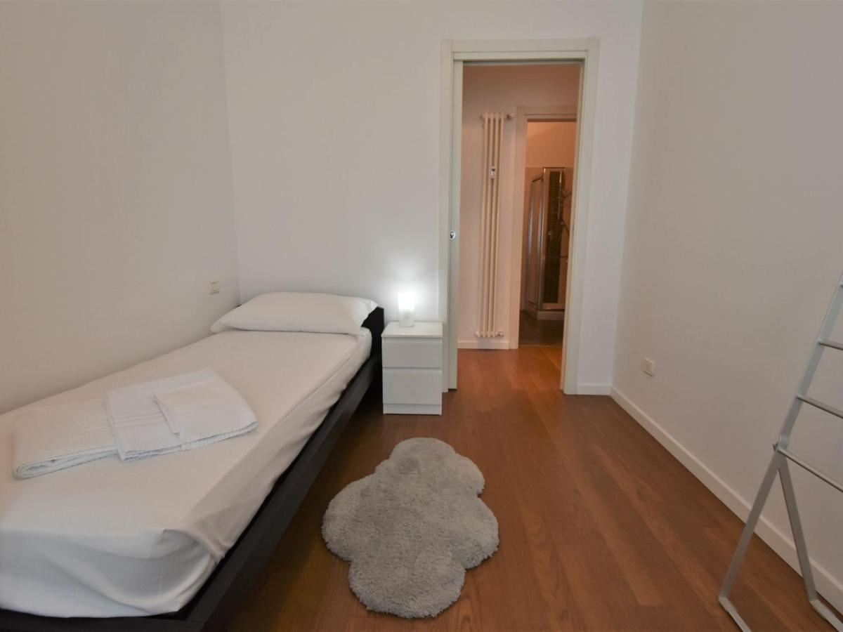 Apartment Corso Genova Apartment By Interhome ミラノ エクステリア 写真