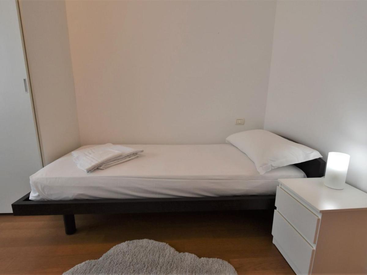Apartment Corso Genova Apartment By Interhome ミラノ エクステリア 写真