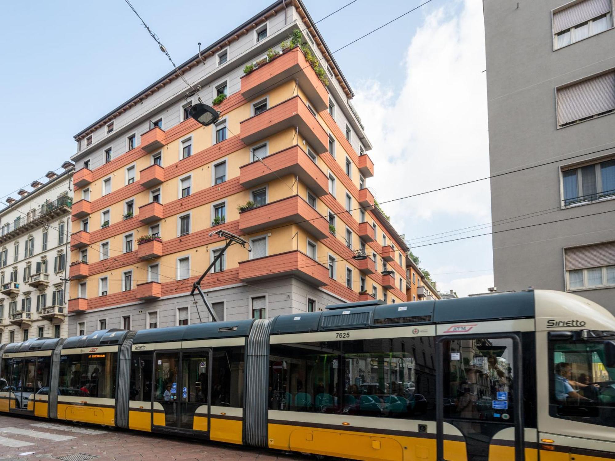 Apartment Corso Genova Apartment By Interhome ミラノ エクステリア 写真
